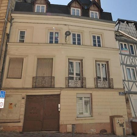 Le Flaubert: Studio Duplex Avec Wifi Par Fibre Apartment Rouen Exterior photo